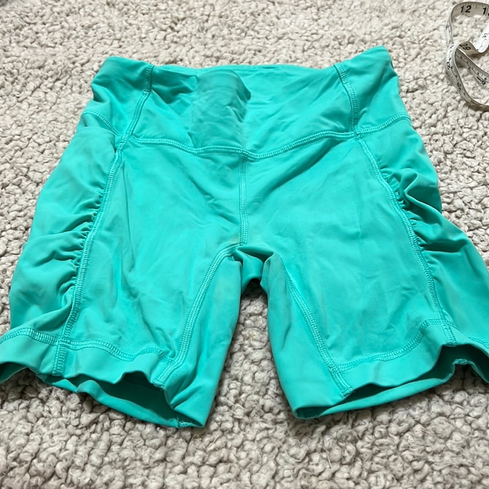 Lululemon lemon speed track shorts